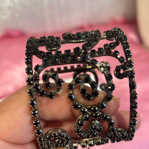 Vintage Jet Black Crystal Cuff Bracelet with Swirl Design - Picture 13 of 13